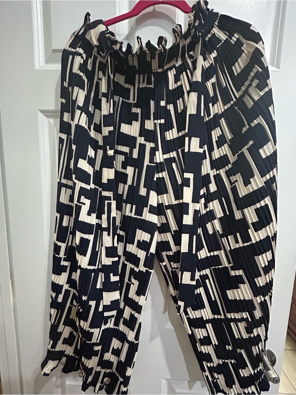 Navy & Cream Geometric women’s wide leg capris